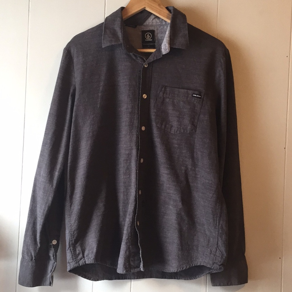 ***SOLD***Men’s Volcom Grey Button Down Sz Small - Picture 7 of 8